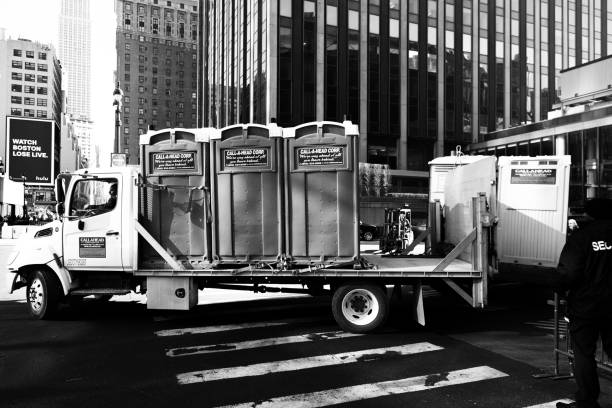 Best Portable restroom trailer rental  in Kirkwood, MO