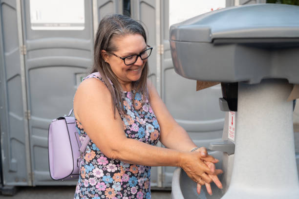 Best Portable toilet rental cost  in Kirkwood, MO